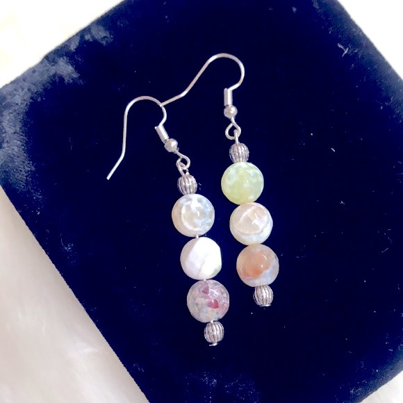 🆕Beautiful Handcrafted Colorful Natural Gemstone Flower Agates Beaded Earrings - Picture 5 of 16